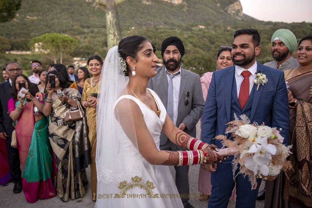 bridal flower bouquet italy 1024x683 - Tamil Catholic wedding in Italy