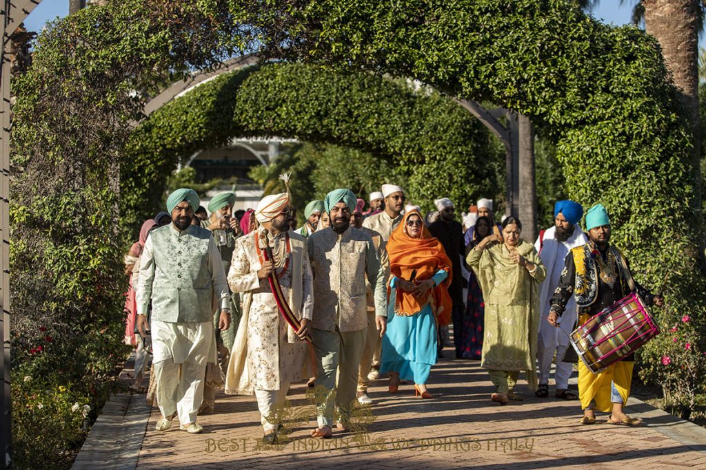 dhol player italy 1024x683 - Outdoor Sikh wedding ceremony in Italy