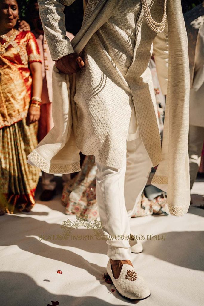 hindu wedding ceremony tuscany 683x1024 - Gorgeous Hindu wedding celebrations in Tuscany