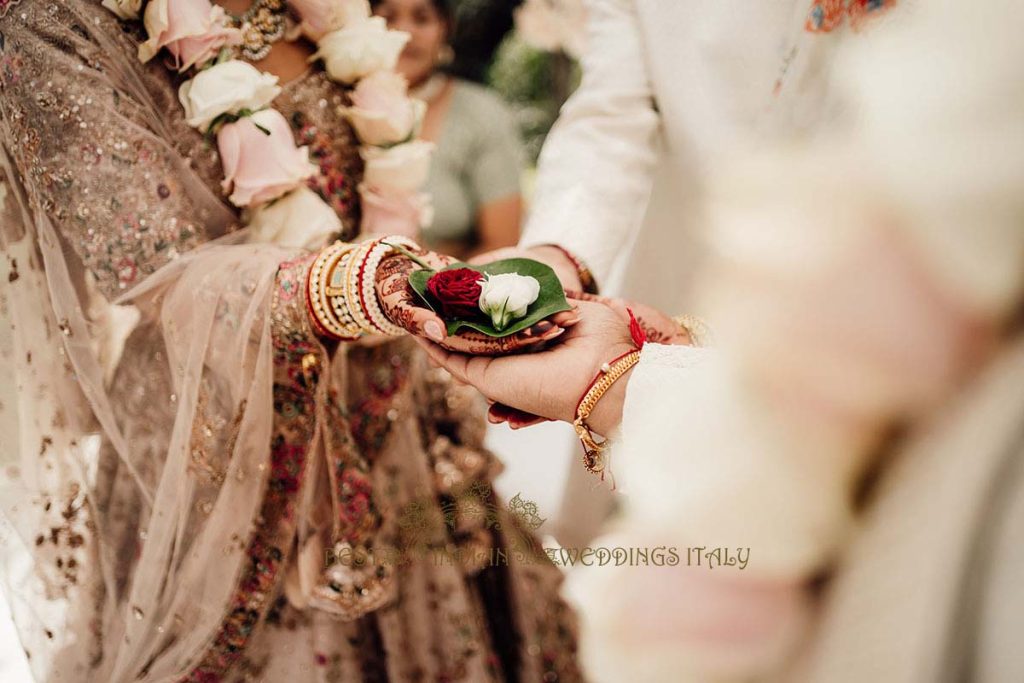 hindu wedding ritual italy 1024x683 - Gorgeous Hindu wedding celebrations in Tuscany