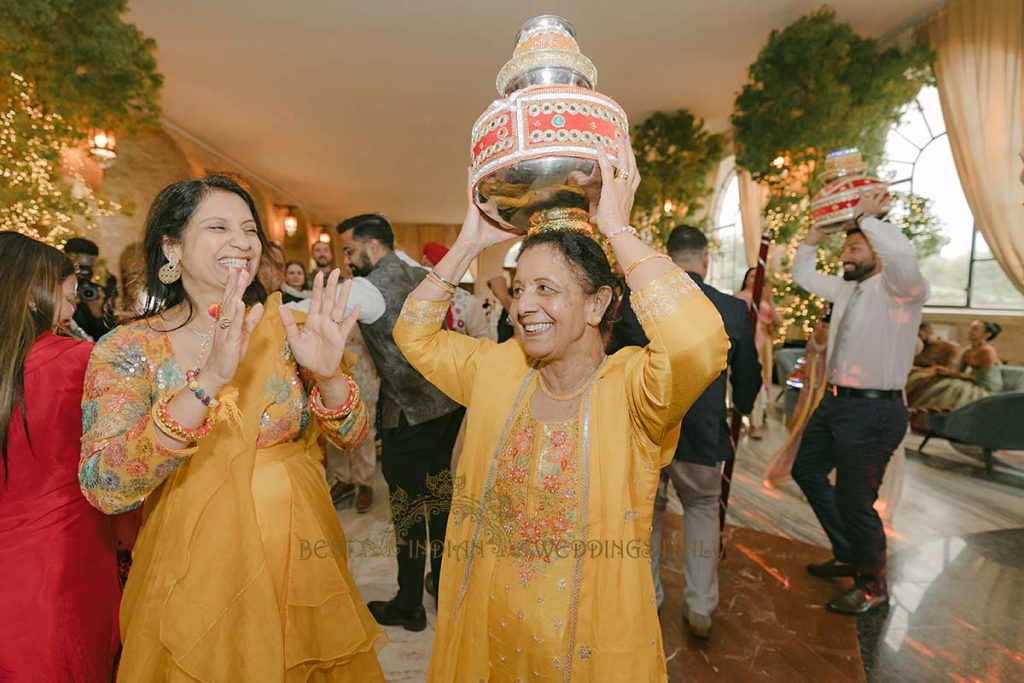 jaggo dancing italy 1024x683 - Exclusive Sikh Pre-Wedding Celebrations in Rome: A Luxurious Multi-Venue Experience