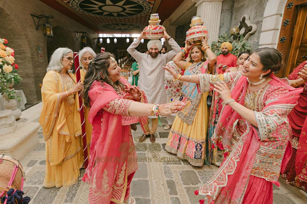 sikh women jaggo party italy 1024x683 - Exclusive Sikh Pre-Wedding Celebrations in Rome: A Luxurious Multi-Venue Experience