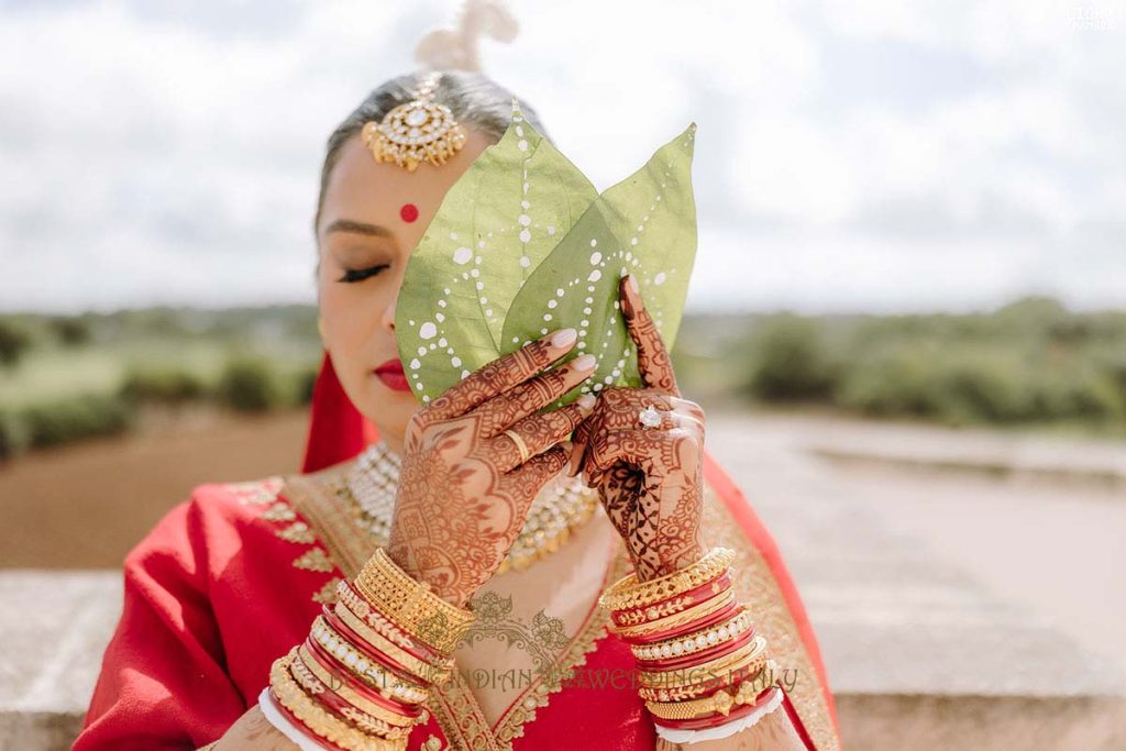 bengali wedding ceremony italy 1024x683 - Enchanting Indian Wedding in Puglia with A Unique Mandap Design