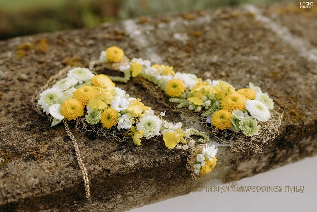 hand made floral jewelry 1024x683 - Radiant Indian-Persian Wedding in Puglia: Iconic Venues and Cultural Fusion