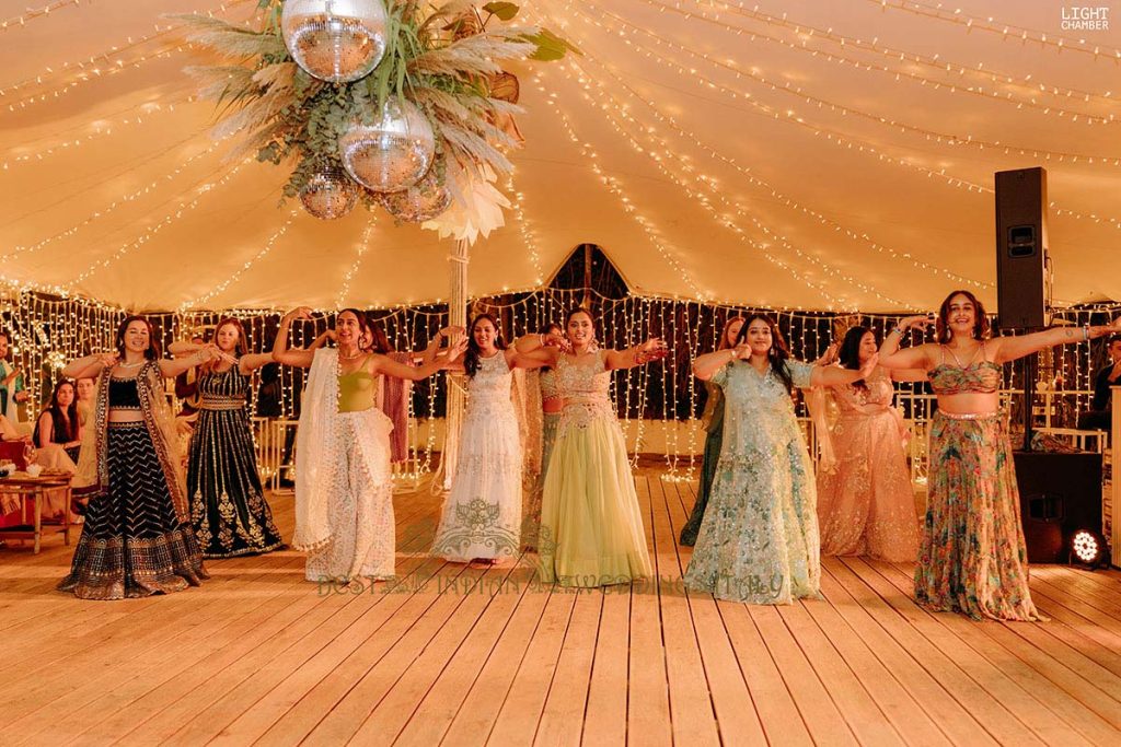 performance indian wedding italy 1024x683 - Radiant Indian-Persian Wedding in Puglia: Iconic Venues and Cultural Fusion