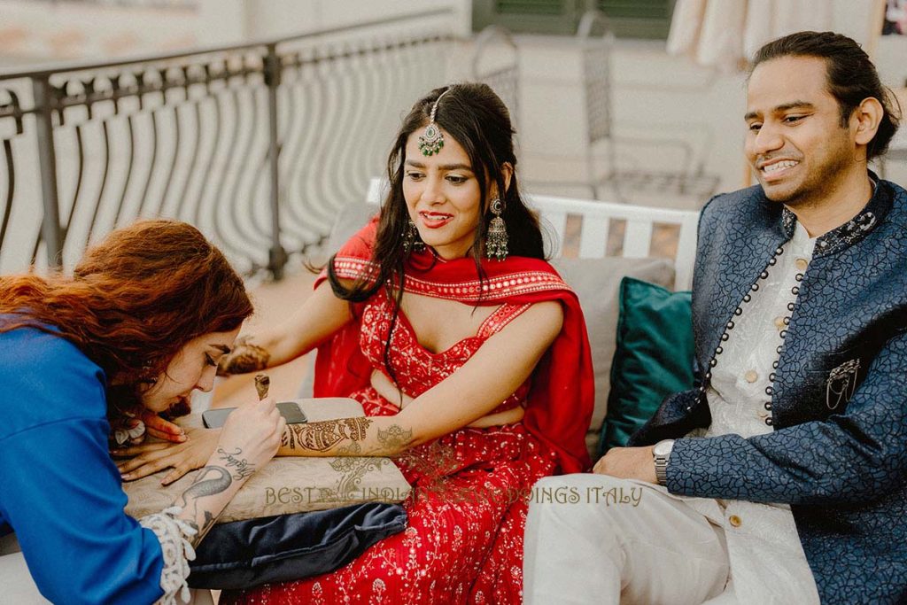 henna lady amalfi coast 1024x683 - Intimate Micro Wedding on the Amalfi Coast: Pratiksha &amp; Amit's Fairy Tale